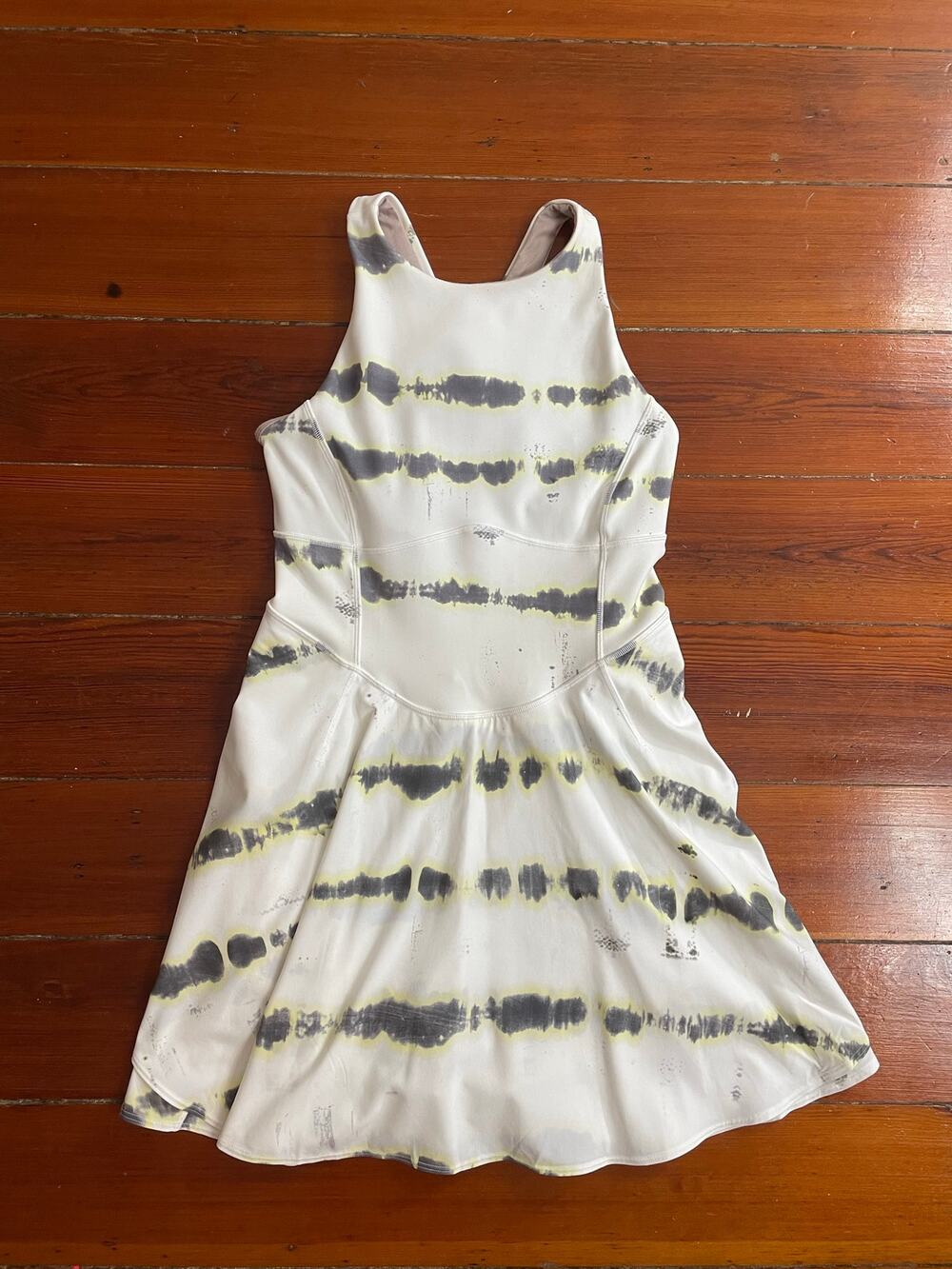 Lululemon Size 6 Racerback Fit Flare Tennis Dress Tie Dye Print